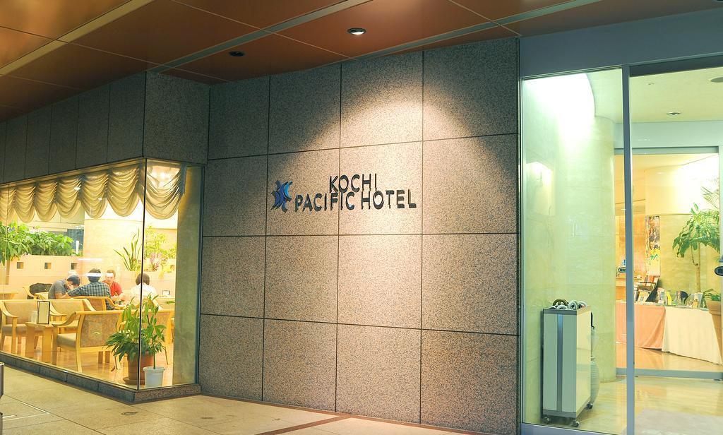 Kochi Pacific Hotel Экстерьер фото